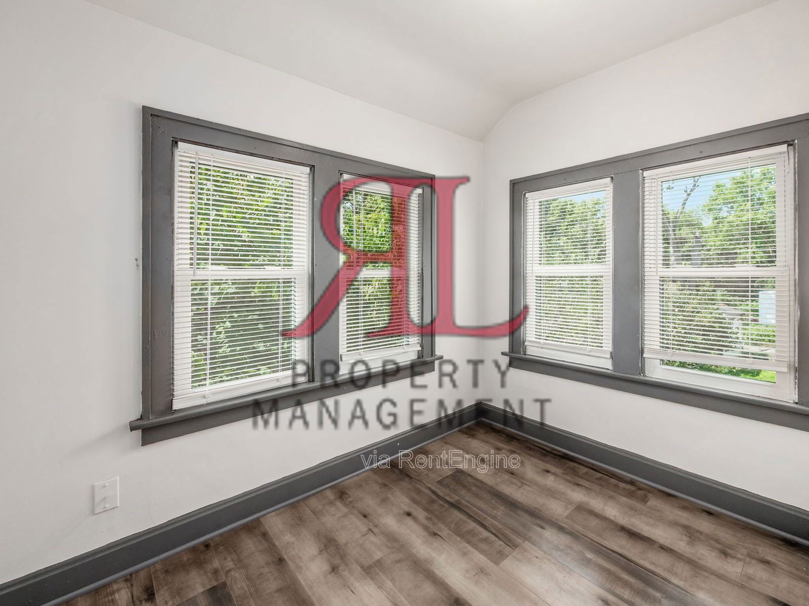 Building Photo - 439 Eldridge Ave