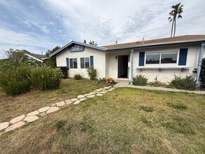 Building Photo - Cardiff 3 br one level large yard pet OK  house TEXT 760-815-3696