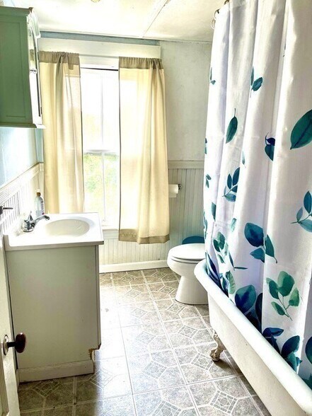 Full bath with clawfoot tub and shower - 61 Chesterfield Rd