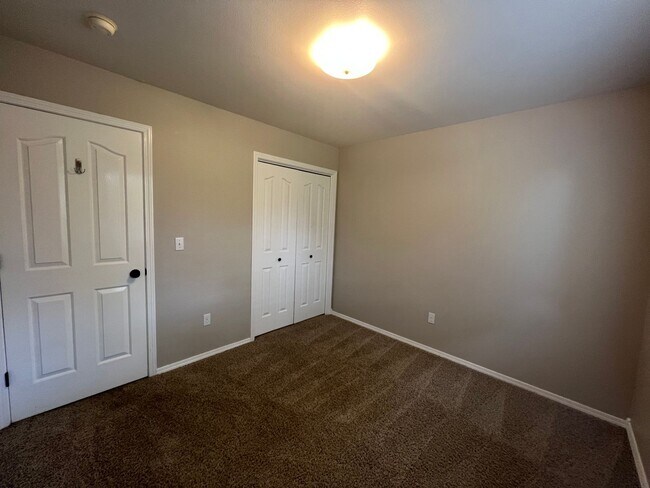 Building Photo - 4 Bedroom 2 Bath Home in Northwest Boise available soon!