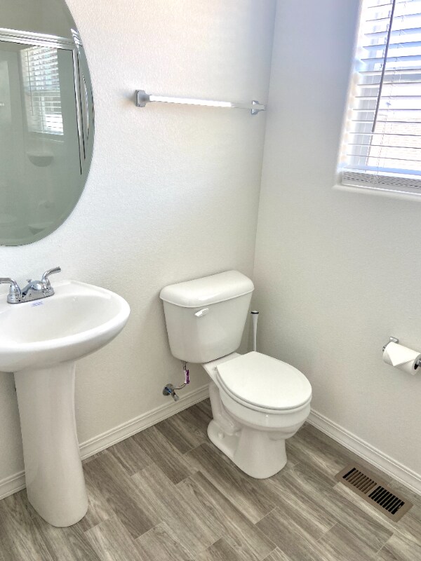 Building Photo - 706 Grissom Dr.