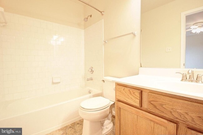 Building Photo - 7127 Ladd Cir