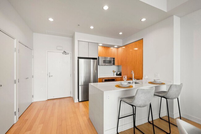 Building Photo - Stunning East Village 2 Bedroom at Alta! 2...