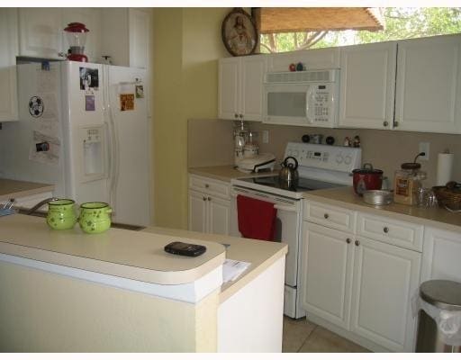 Building Photo - 8141 Severn Dr