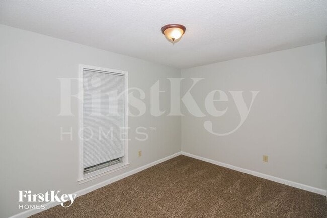 Building Photo - 4100 Lacewood Dr