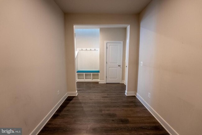 Building Photo - 1622 Sandpiper Bay Lp