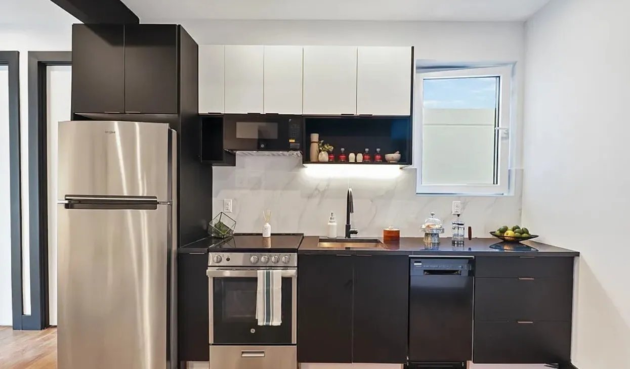 Building Photo - 290 Union Ave