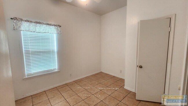 Building Photo - 77 Santa Isabel Blvd