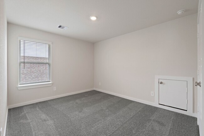 Building Photo - 17901 Stone Ter Ct