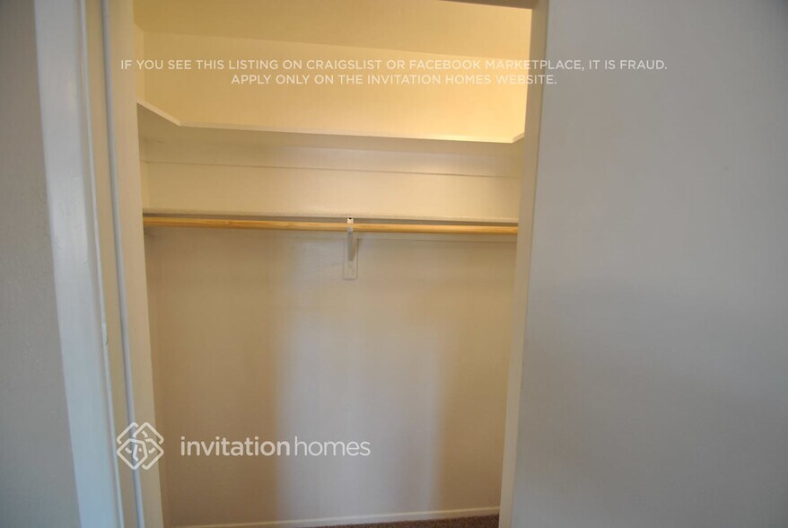 Building Photo - 3916 W Glenn Dr