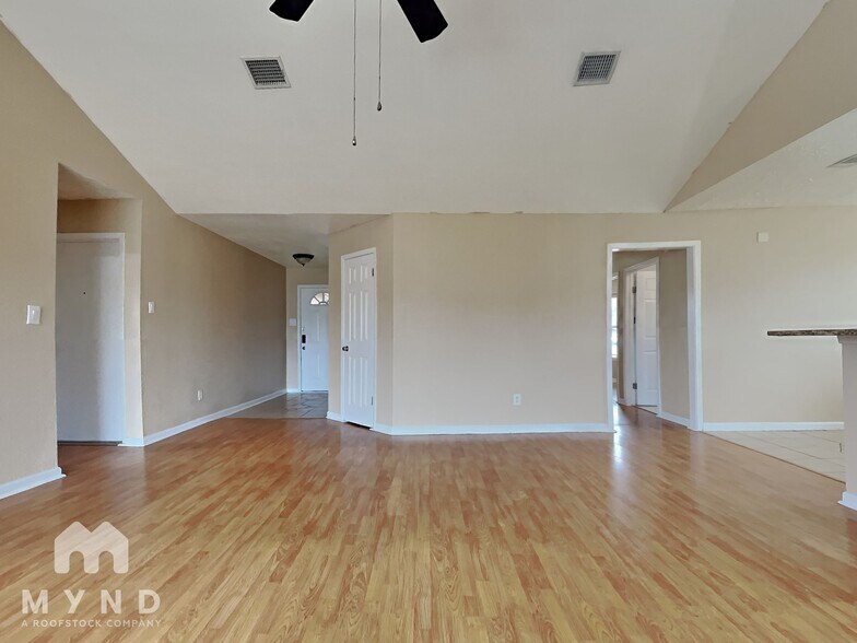 Building Photo - 726 Beechbend Dr