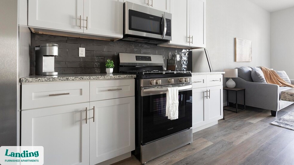 Building Photo - 3401 Redbud Ln