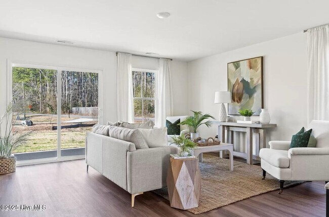 Building Photo - 3095 Day Dream Ln