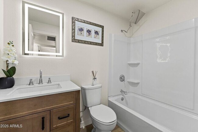 Building Photo - 3763 E Evans Dr