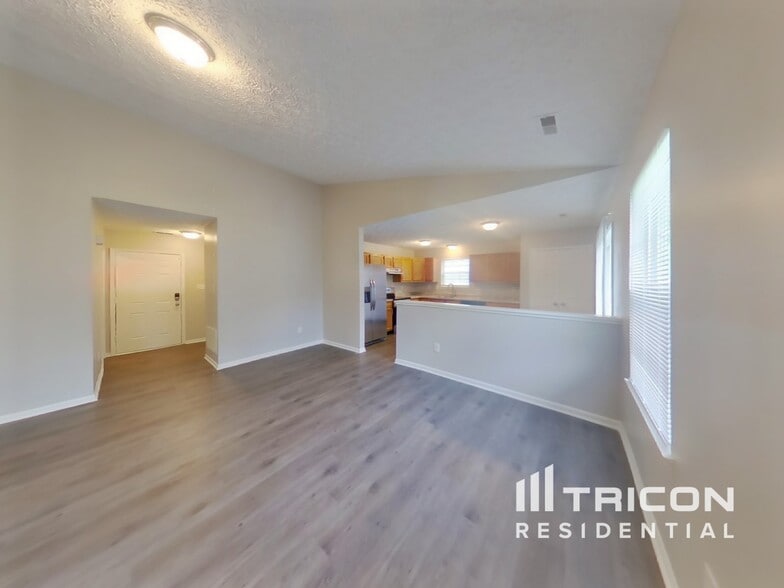 Building Photo - 2613 Cooper Pointe Cir