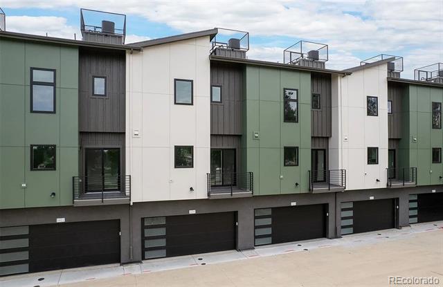 Building Photo - 8408 W 52nd Ave