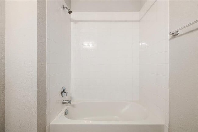 Building Photo - 2920 Bridekirk Dr