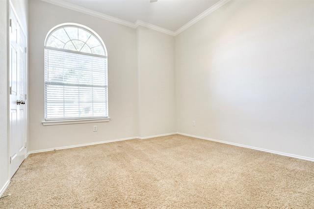 Building Photo - 9109 Azinger Dr