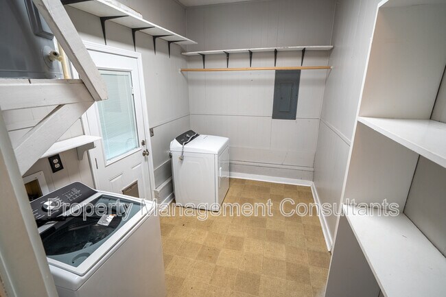 Building Photo - 912 Mountain Gap Rd SE