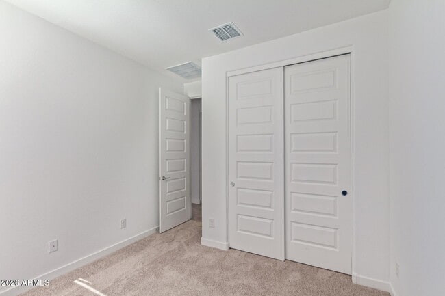 Building Photo - 8910 W Palo Verde Dr