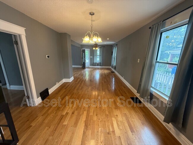 Building Photo - 4410 Fairmount Ave