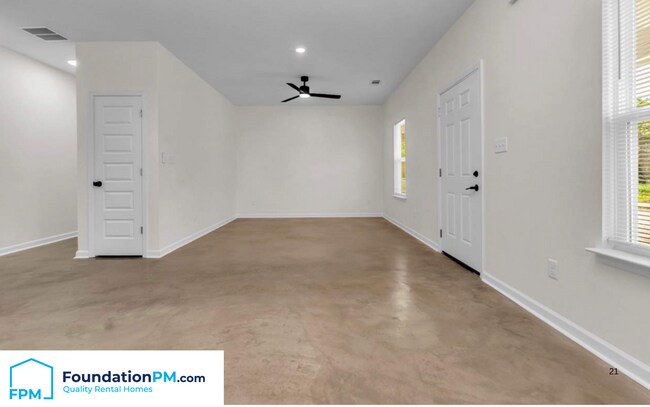 Building Photo - 1374 Dow Pl