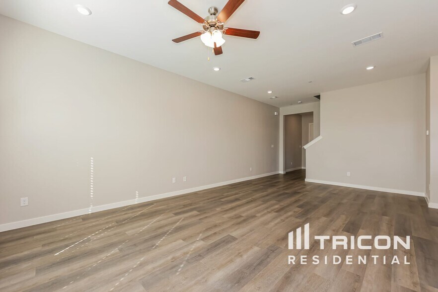 Building Photo - 5472 Granite Trl