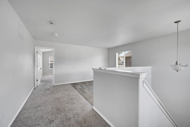 Building Photo - $1,850.00 - 2 Bedrooms, 2.5 Bathrooms Town...