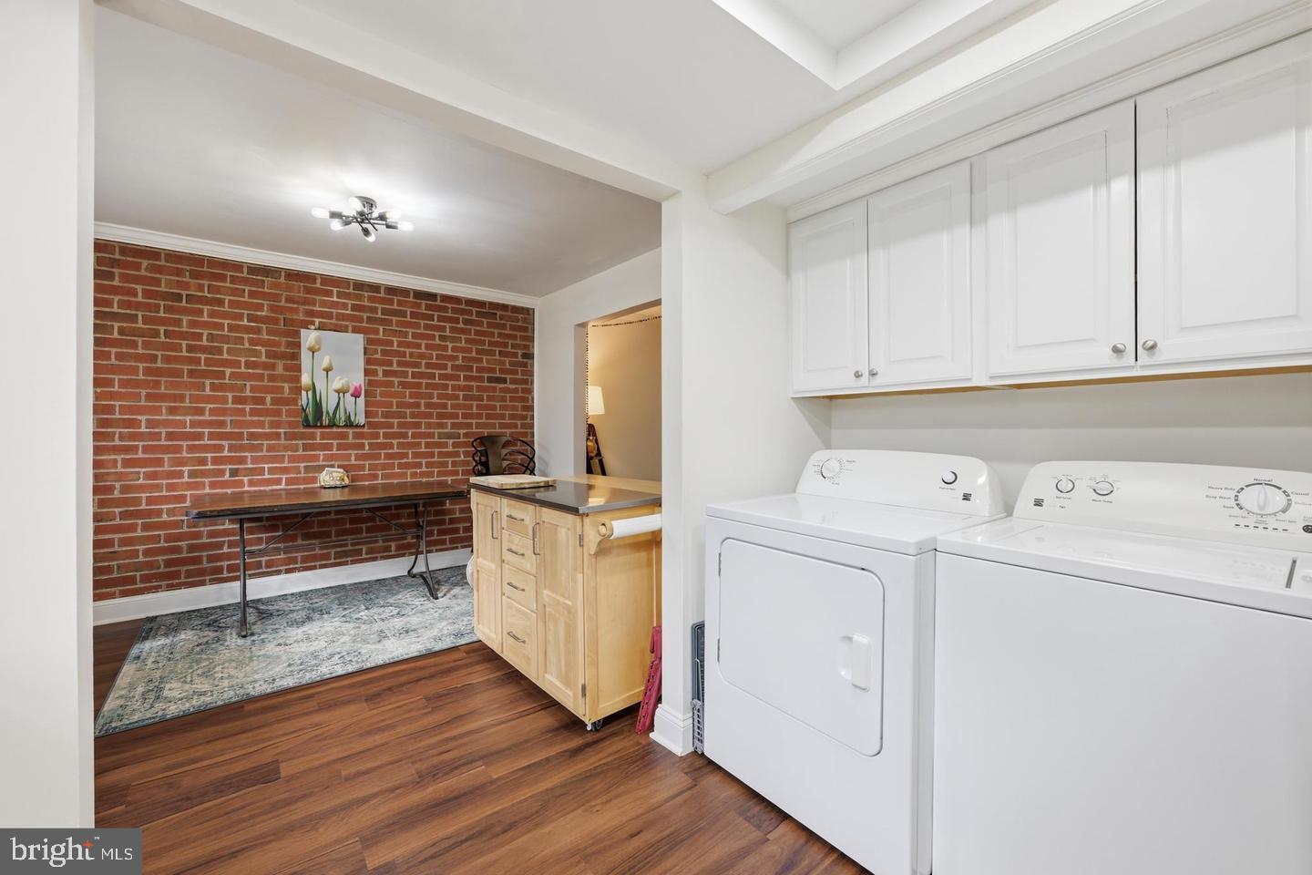 Building Photo - 207 Yardley Cmn