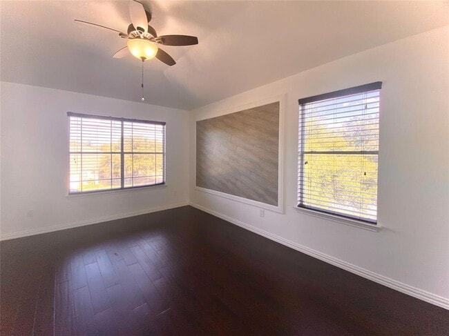 Building Photo - 2601 Greenlee Dr