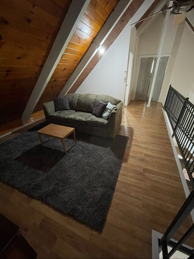 Building Photo - 20586 Kings Ct