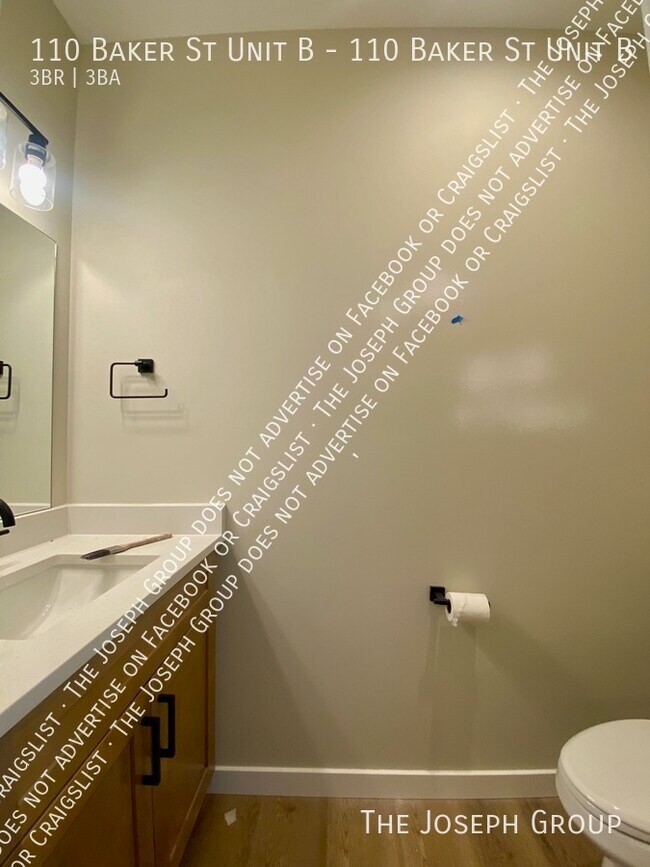 Building Photo - 110 Baker St