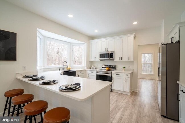 Building Photo - 8261 Tinsley Pl