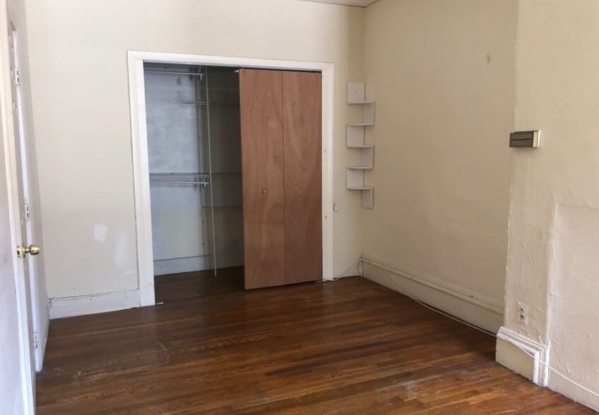 Building Photo - 180 Harvard St