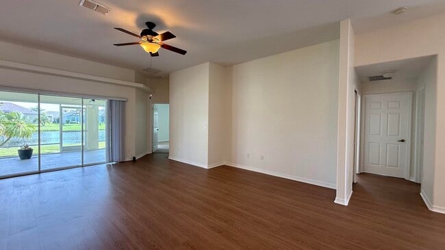Building Photo - 515 South Valencia Cir SW