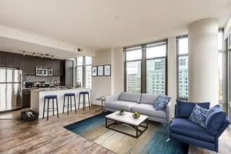 Building Photo - Tellus