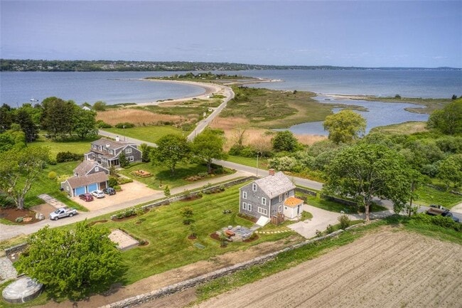 Building Photo - 148 Fogland Rd