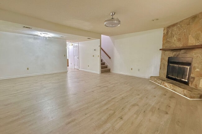 Building Photo - 601 Tupelo Trail