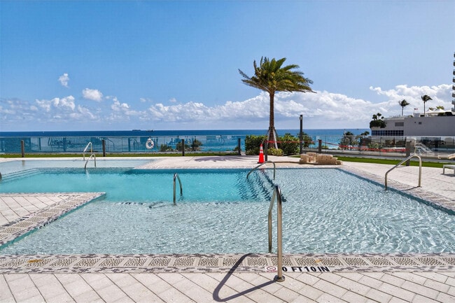 Building Photo - 153 N Seabreeze Blvd