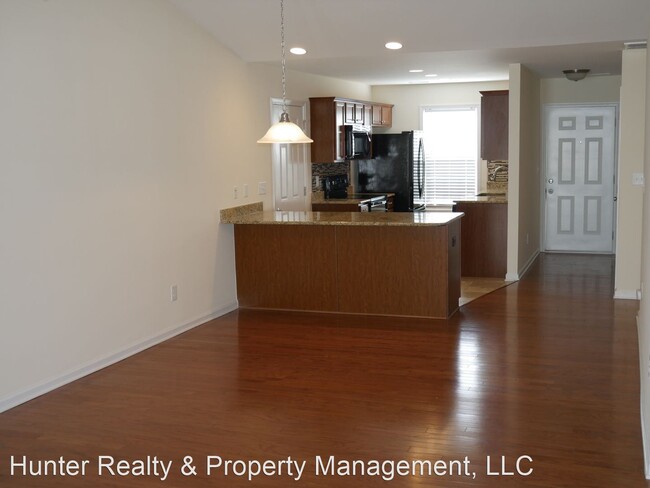Building Photo - 2 br, 2 bath House - 3225 Hyde Place Circle