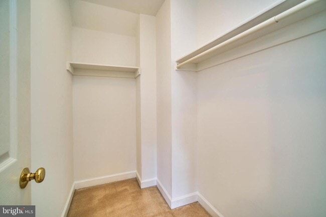 Building Photo - 504 N Thomas St