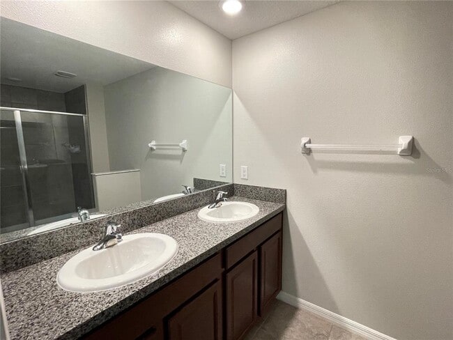Building Photo - 9768 Pembrooke Pines Dr