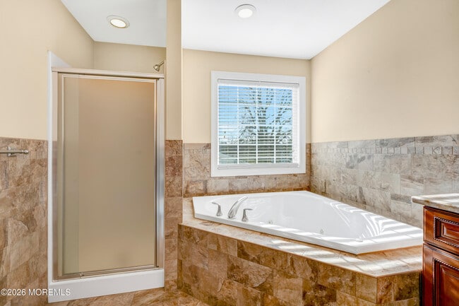 Building Photo - 1000 Eighth Ave