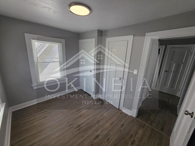 Building Photo - 1738 Radcliffe Rd