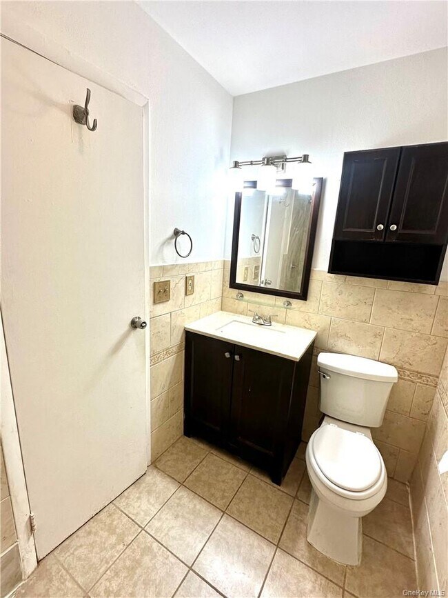 Building Photo - 376 Concord Ln