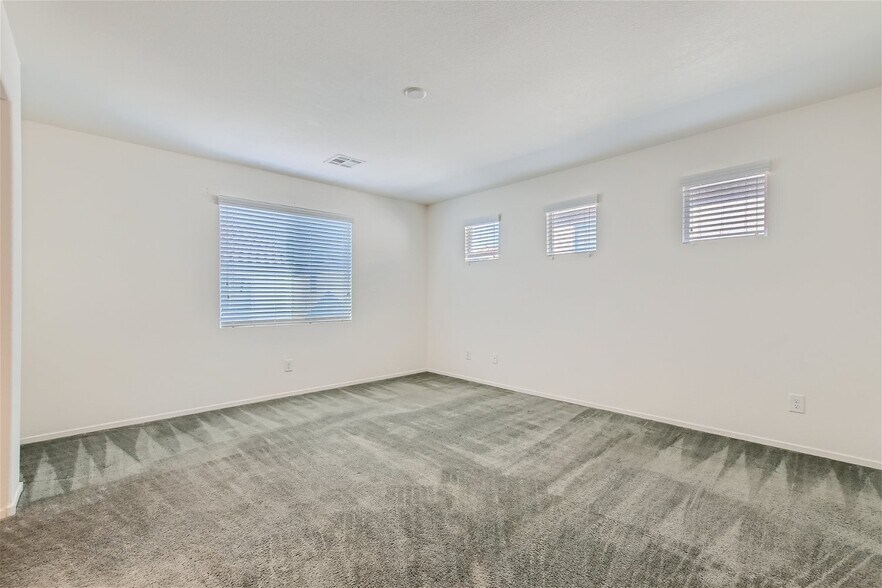 Building Photo - 10643 Forum Peak Ln