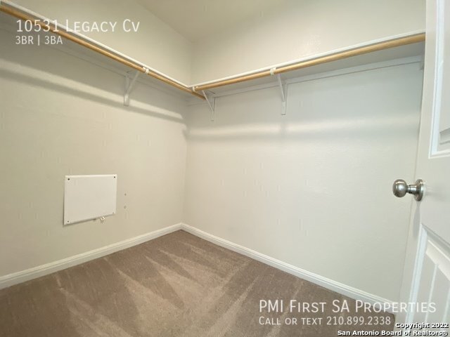 Building Photo - 10531 Legacy Cv