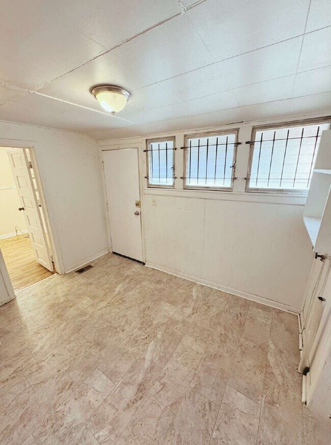 Building Photo - 730 Liberty St, Macon, GA 31201