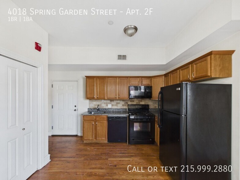 Building Photo - 4018 Spring Garden St