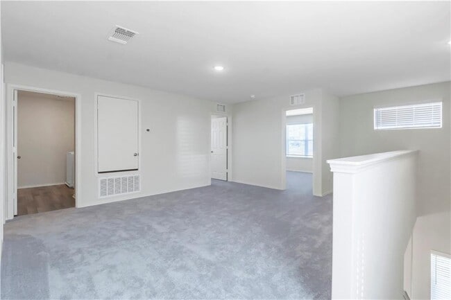 Building Photo - 338 Pepperbark Loop